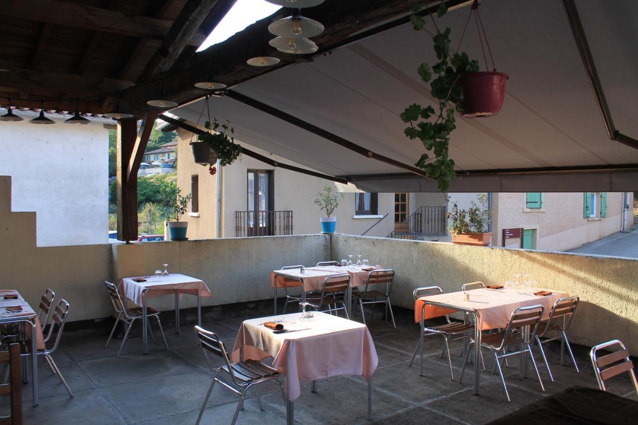 Hotel Restaurant Le Saint Clement Exterior foto